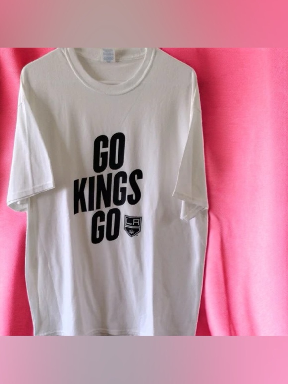 🏄♀️White 'Go Kings Go' Graphic Short Sleeve Tee